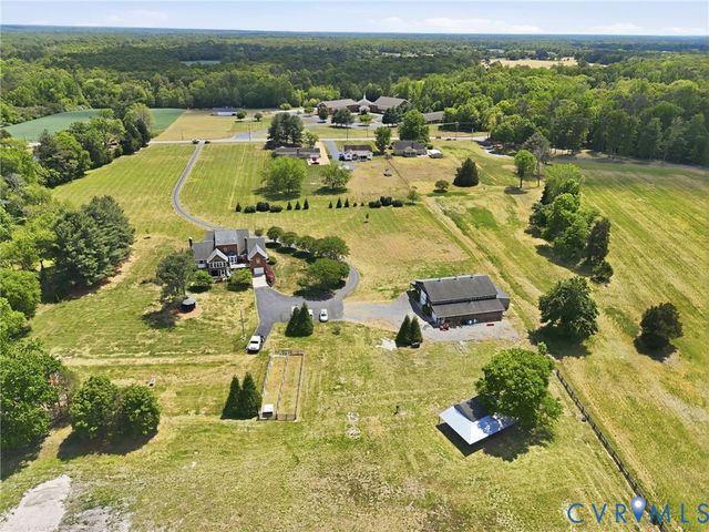 5346 Pole Green Rd, Mechanicsville, VA 23116