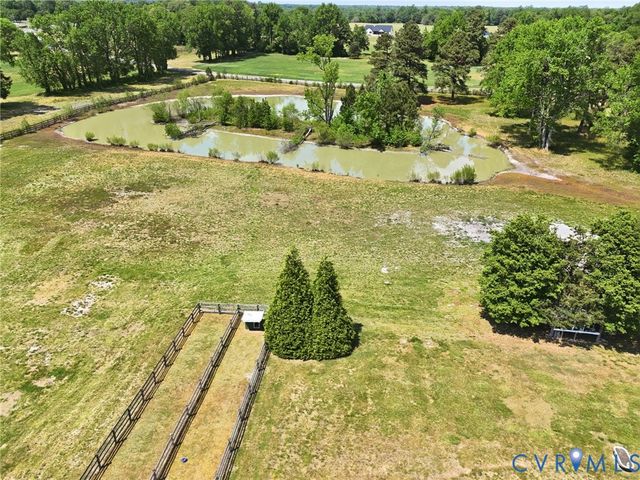 5346 Pole Green Rd, Mechanicsville, VA 23116