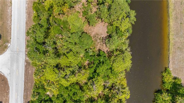 2042 COMO STREET, Port Charlotte, FL 33948