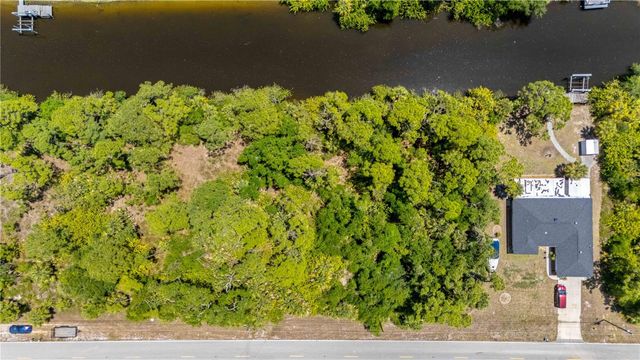 2042 COMO STREET, Port Charlotte, FL 33948