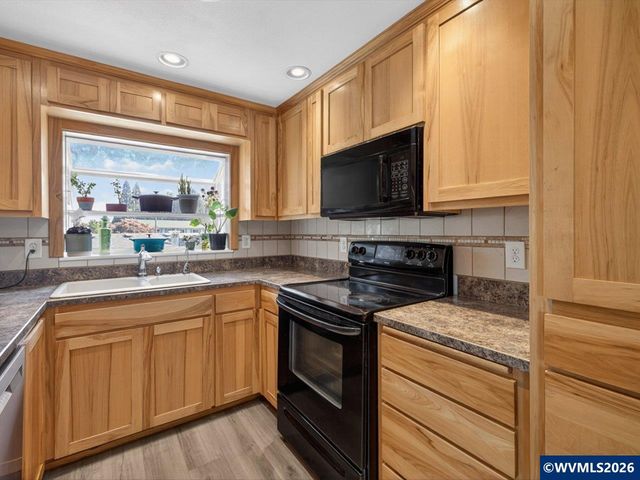 2314 NW Fulton Ct, Albany, OR 97322