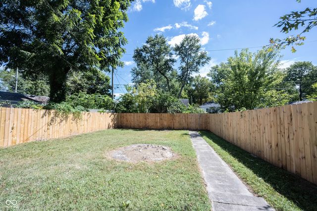 4839 Rosslyn Avenue, Indianapolis, IN 46205