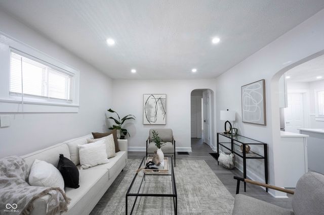 4839 Rosslyn Avenue, Indianapolis, IN 46205