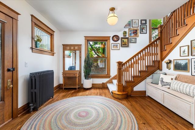 23 N Columbia Street, Naperville, IL 60540