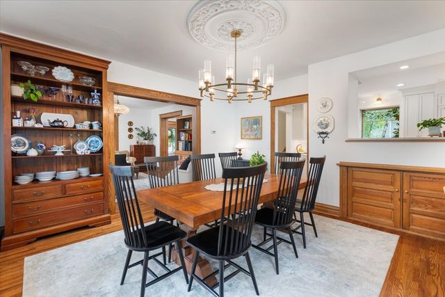 23 N Columbia Street, Naperville, IL 60540