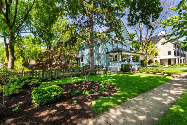 23 N Columbia Street, Naperville, IL 60540