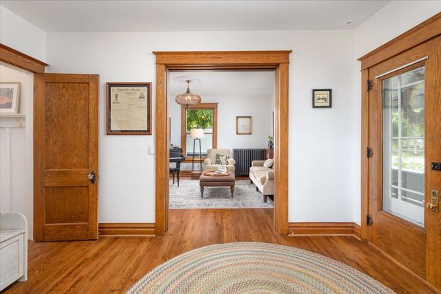 23 N Columbia Street, Naperville, IL 60540