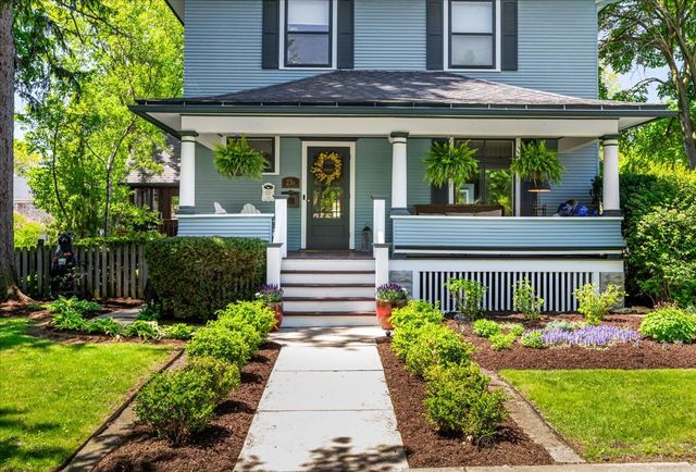 23 N Columbia Street, Naperville, IL 60540
