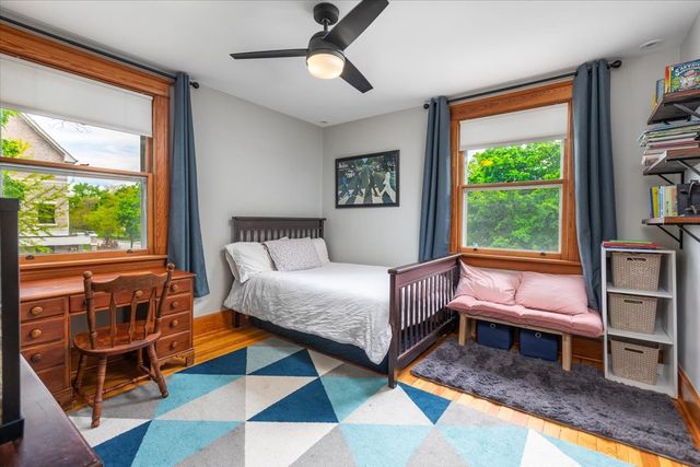 23 N Columbia Street, Naperville, IL 60540