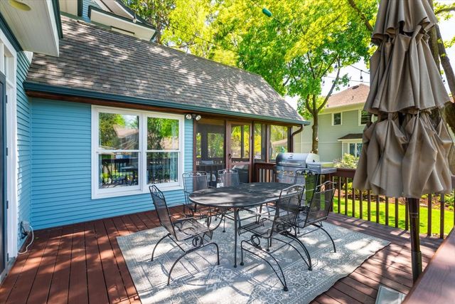 23 N Columbia Street, Naperville, IL 60540