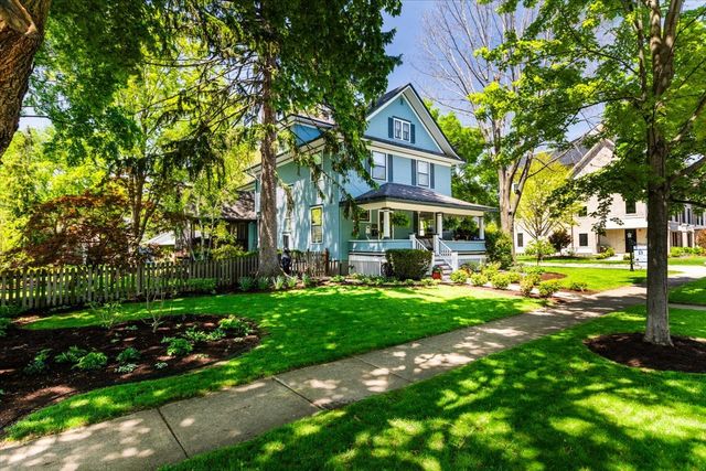 23 N Columbia Street, Naperville, IL 60540