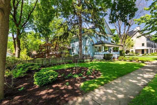23 N Columbia Street, Naperville, IL 60540