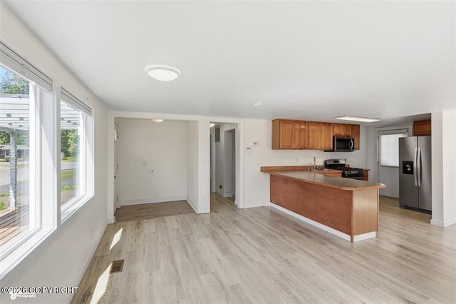 4009 Allan Place, Anchorage, AK 99508