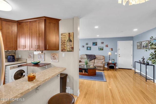 155 Wyckoff Road B, Eatontown, NJ 07724