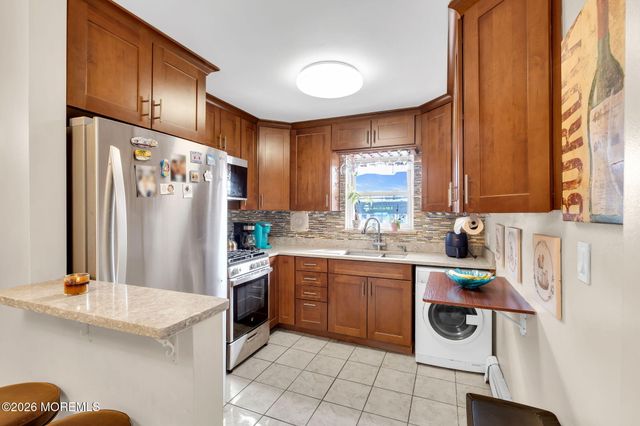 155 Wyckoff Road B, Eatontown, NJ 07724