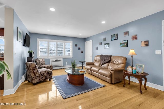 155 Wyckoff Road B, Eatontown, NJ 07724