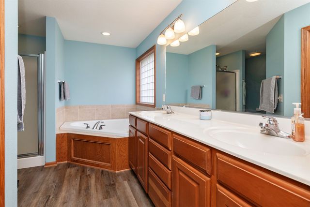 1510 W Iowa Avenue, Indianola, IA 50125