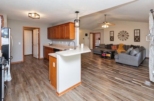 1510 W Iowa Avenue, Indianola, IA 50125