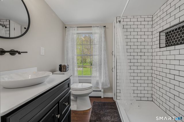 1352 North Road, Groton, CT 06340