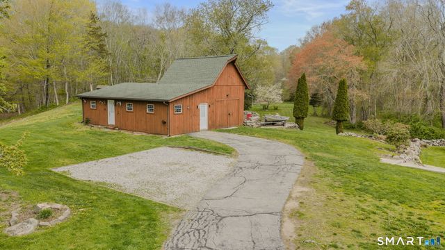 1352 North Road, Groton, CT 06340