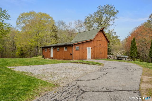1352 North Road, Groton, CT 06340