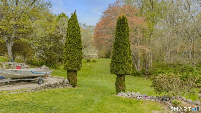 1352 North Road, Groton, CT 06340