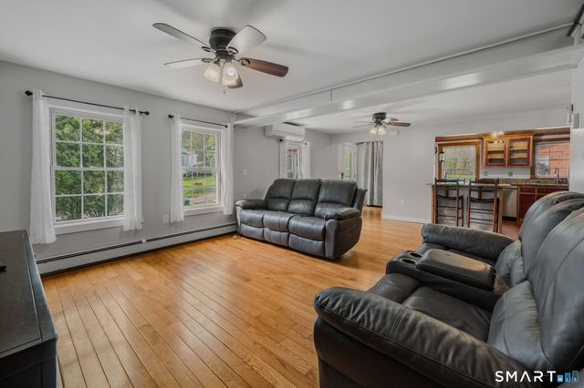 1352 North Road, Groton, CT 06340