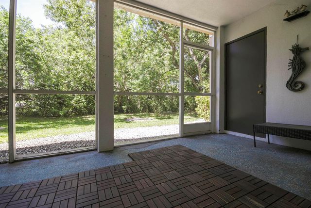 815 W Boynton Beach Boulevard 11-103, Boynton Beach, FL 33426