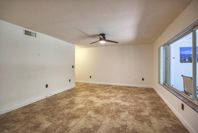 815 W Boynton Beach Boulevard 11-103, Boynton Beach, FL 33426