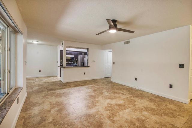 815 W Boynton Beach Boulevard 11-103, Boynton Beach, FL 33426