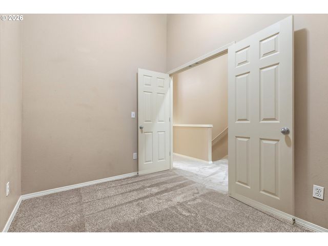 1473 Ne ALEXANDRIA Pl, Hillsboro, OR 97124