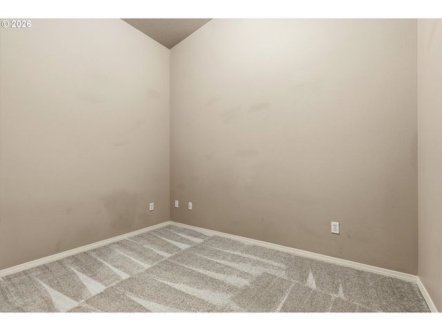1473 Ne ALEXANDRIA Pl, Hillsboro, OR 97124