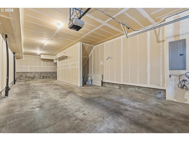 1473 Ne ALEXANDRIA Pl, Hillsboro, OR 97124