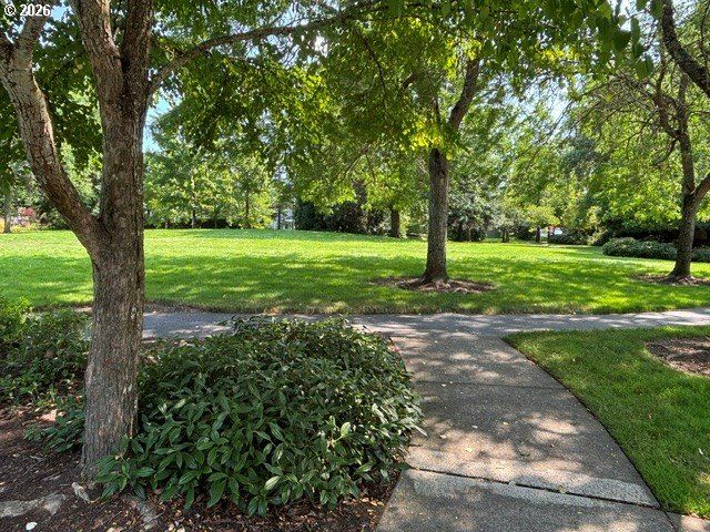 1473 Ne ALEXANDRIA Pl, Hillsboro, OR 97124