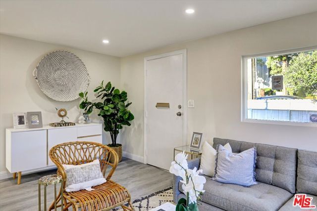 624 W Beach Avenue, Inglewood, CA 90302