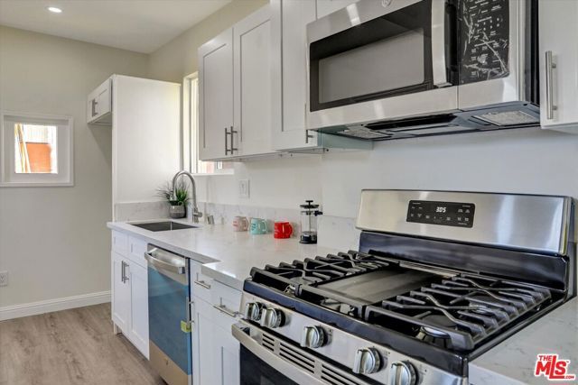 624 W Beach Avenue, Inglewood, CA 90302