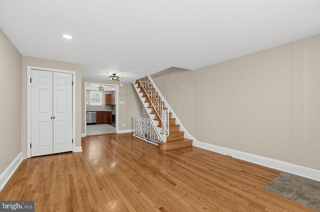 2405 S WARNOCK ST, PHILADELPHIA, PA 19148 — photo 4