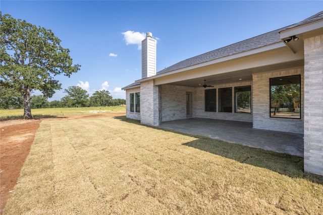 114 Red Bud Road, Boyd, TX 76023