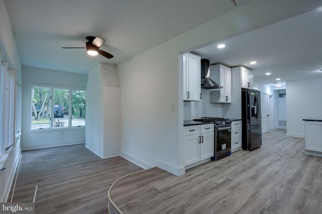 956 N KORFF DR, Vineland, NJ 08360