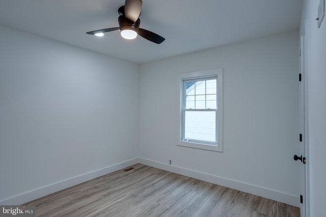 956 N KORFF DR, Vineland, NJ 08360