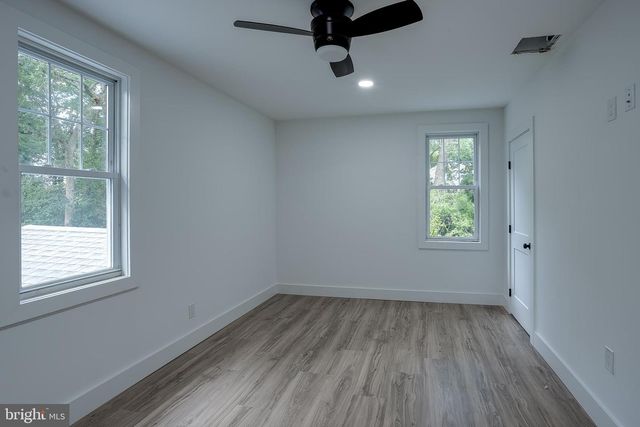 956 N KORFF DR, Vineland, NJ 08360