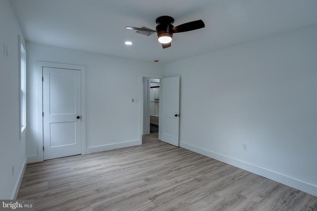 956 N KORFF DR, Vineland, NJ 08360