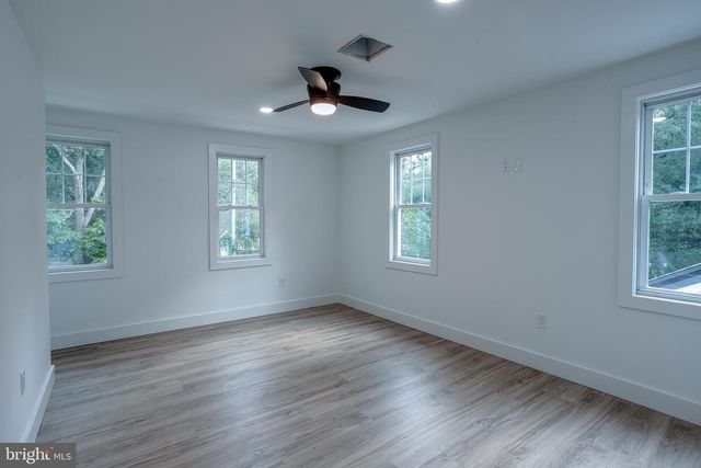 956 N KORFF DR, Vineland, NJ 08360