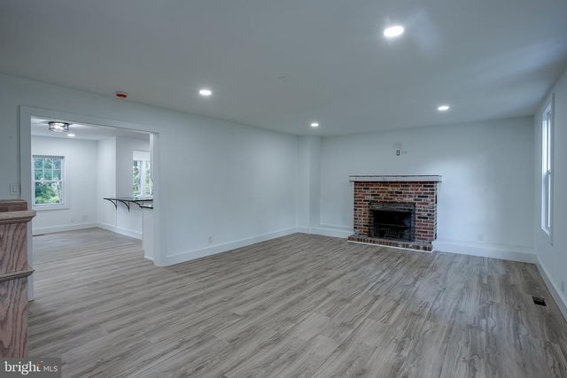 956 N KORFF DR, Vineland, NJ 08360