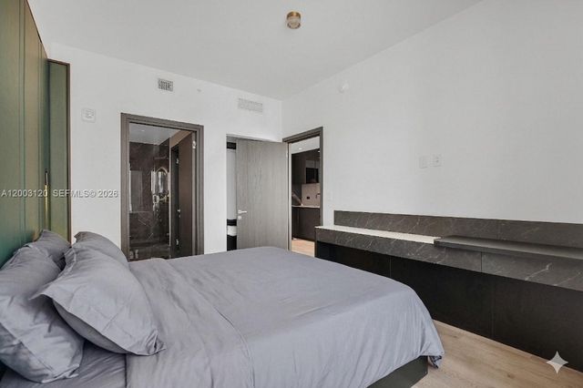 20 NE 11th St 4006, Miami, FL 33132