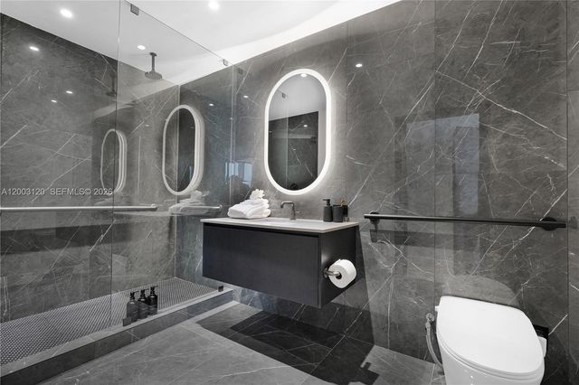 20 NE 11th St 4006, Miami, FL 33132