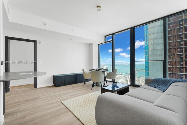 20 NE 11th St 4006, Miami, FL 33132