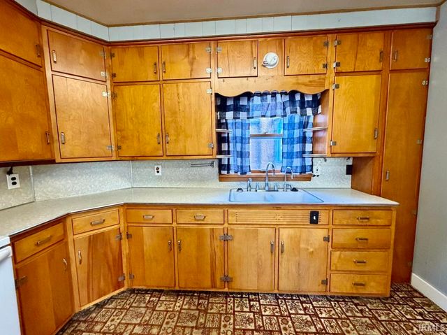 222 S Bluff Street, Monticello, IN 47960