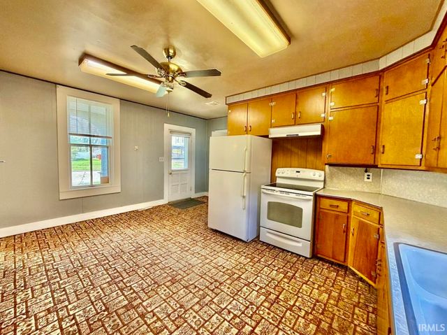 222 S Bluff Street, Monticello, IN 47960