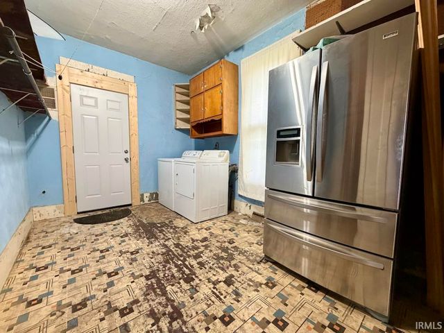 222 S Bluff Street, Monticello, IN 47960